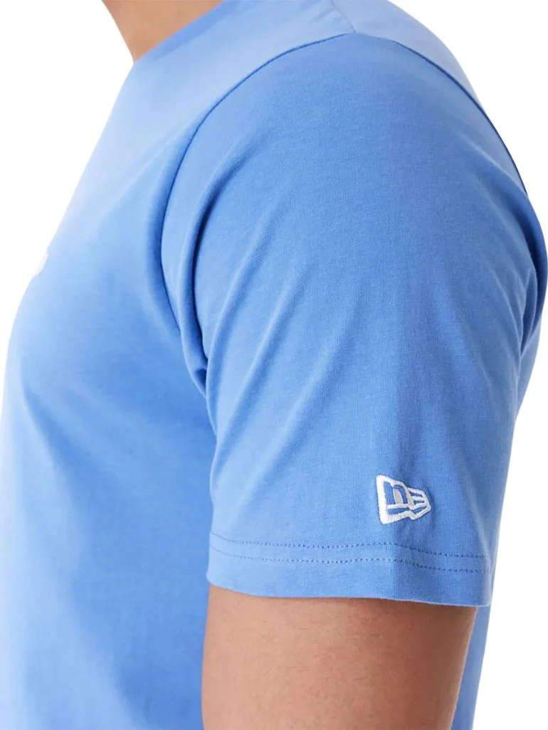 T-SHIRT NEW ERA ESSENTIALS BLEU – Image 4